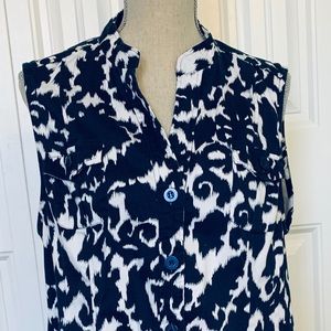 Sleeveless button up dress